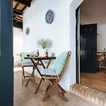 Aitana\'S Retreat With Charming Garden