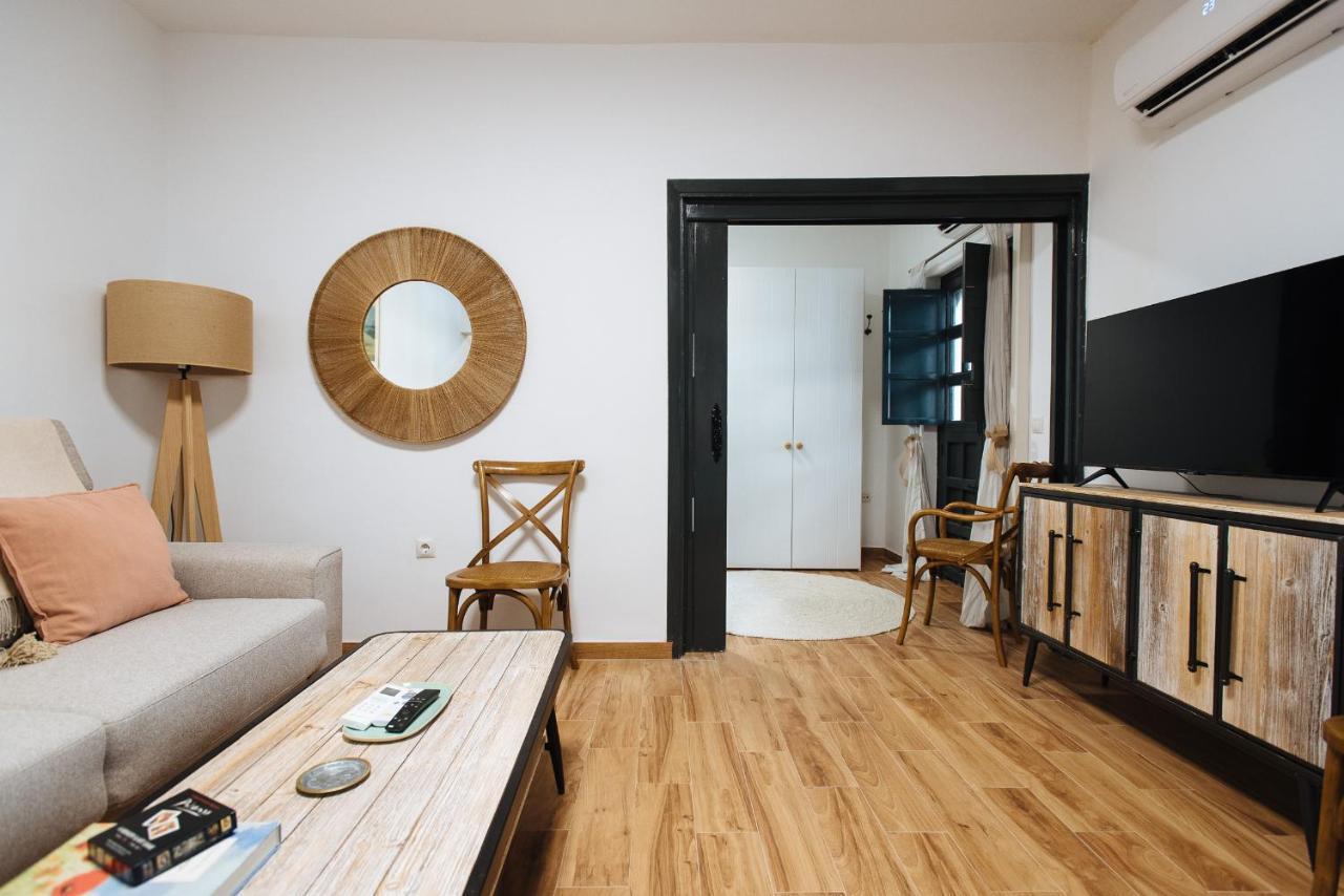Aitana's Retreat With Charming Garden Appartement